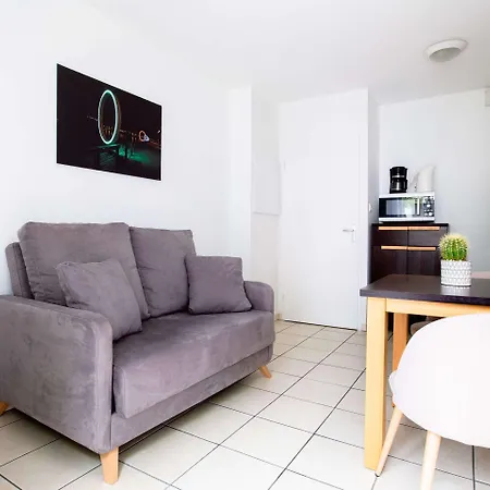 Cerise Nantes Atlantis Apartahotel 3*