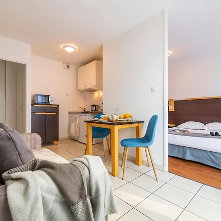 Cerise Nantes Atlantis Apartahotel 3*