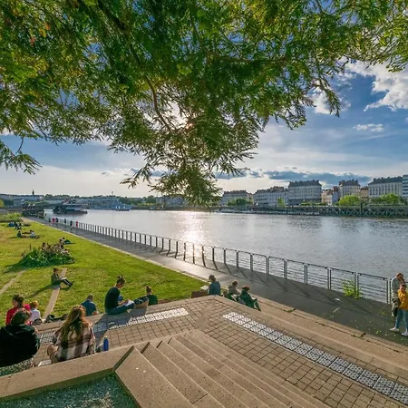 色赖斯南特亚特兰蒂斯旅馆 公寓式酒店 圣埃尔布兰