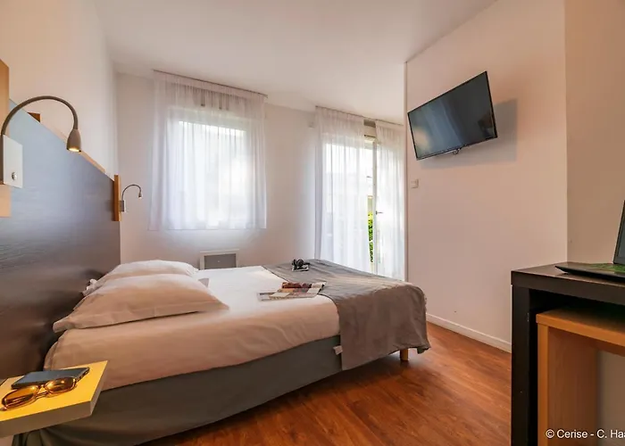 Cerise Nantes Atlantis 3*