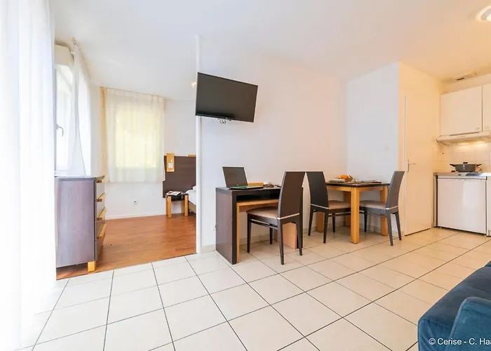 Cerise Nantes Atlantis Aparthotel Saint-Herblain